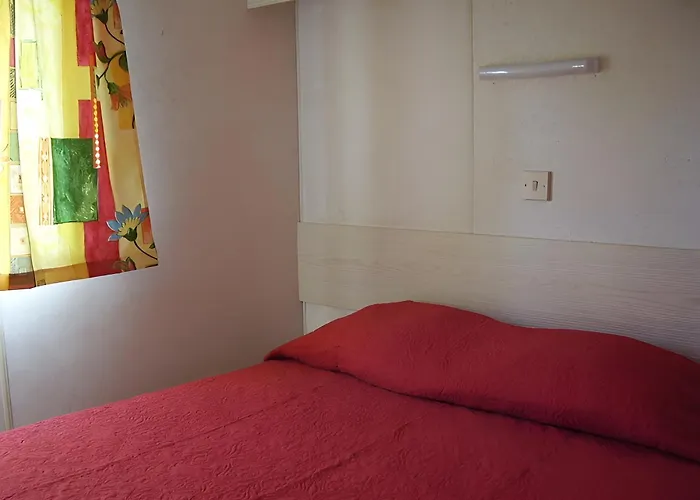 Mobilehome Chez Dede בית נופש